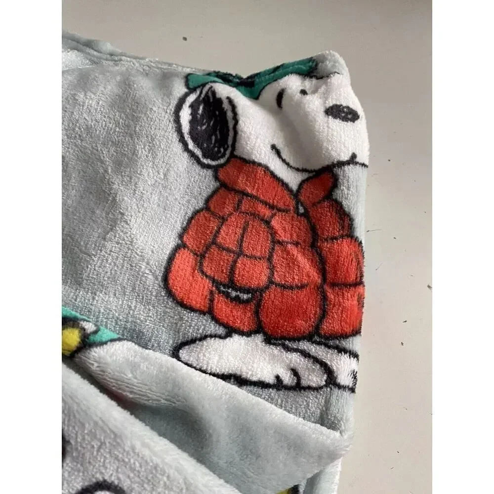 Peanuts Snoopy Puffer Jacket Woodstock Puffy Coat Soft Throw Blanket‎ 50 X 70”
